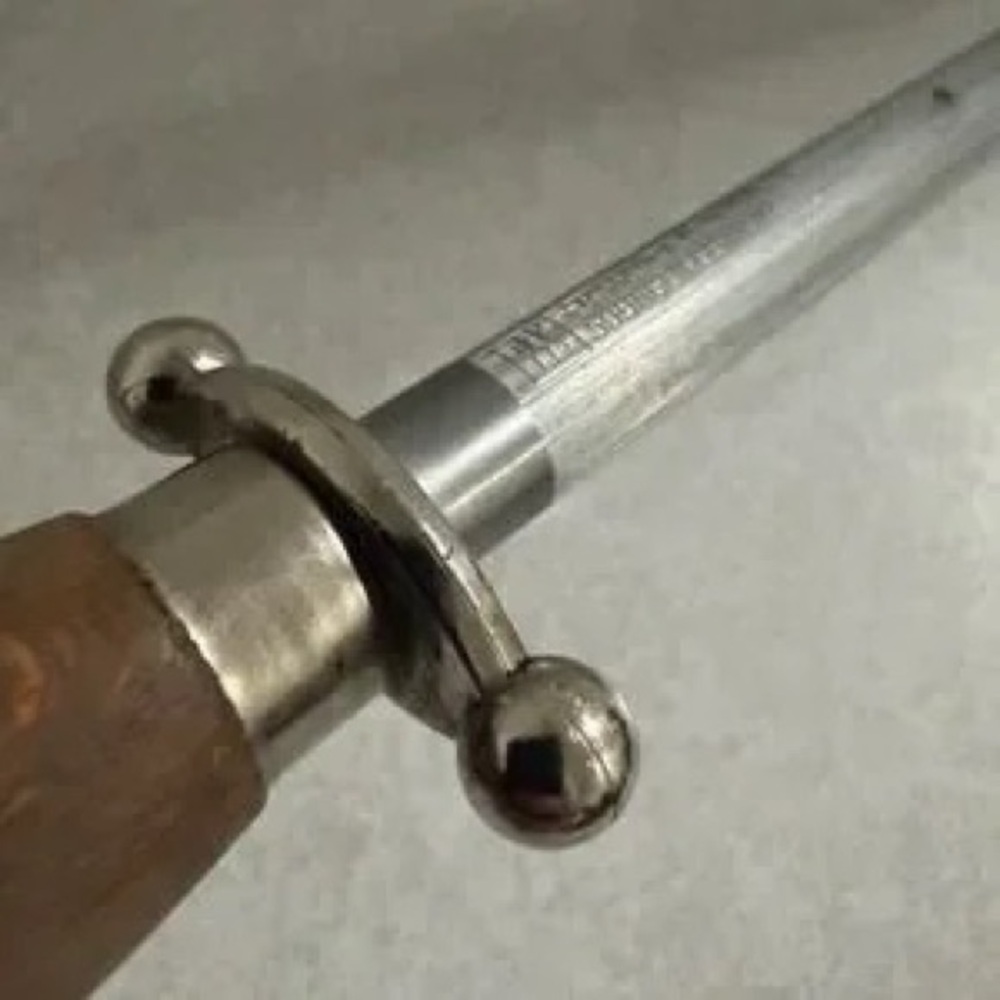 Knife Sharpening Steel with Wooden Handle - Picture 5 of 7